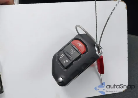 2025 Jeep Wrangler 4-Door Sahara 4X4 из США, поврежденный, VIN 1C4PJXEN0SW526282